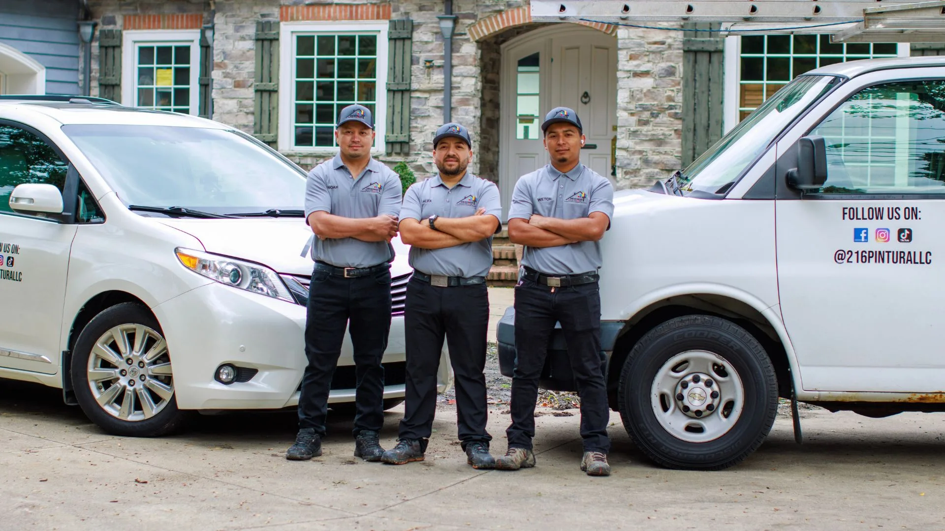 cabinet-refinishing-team-216-pintura interior painting team