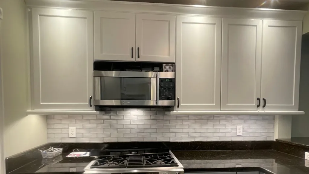 how to price kitchen cabinet refinishing